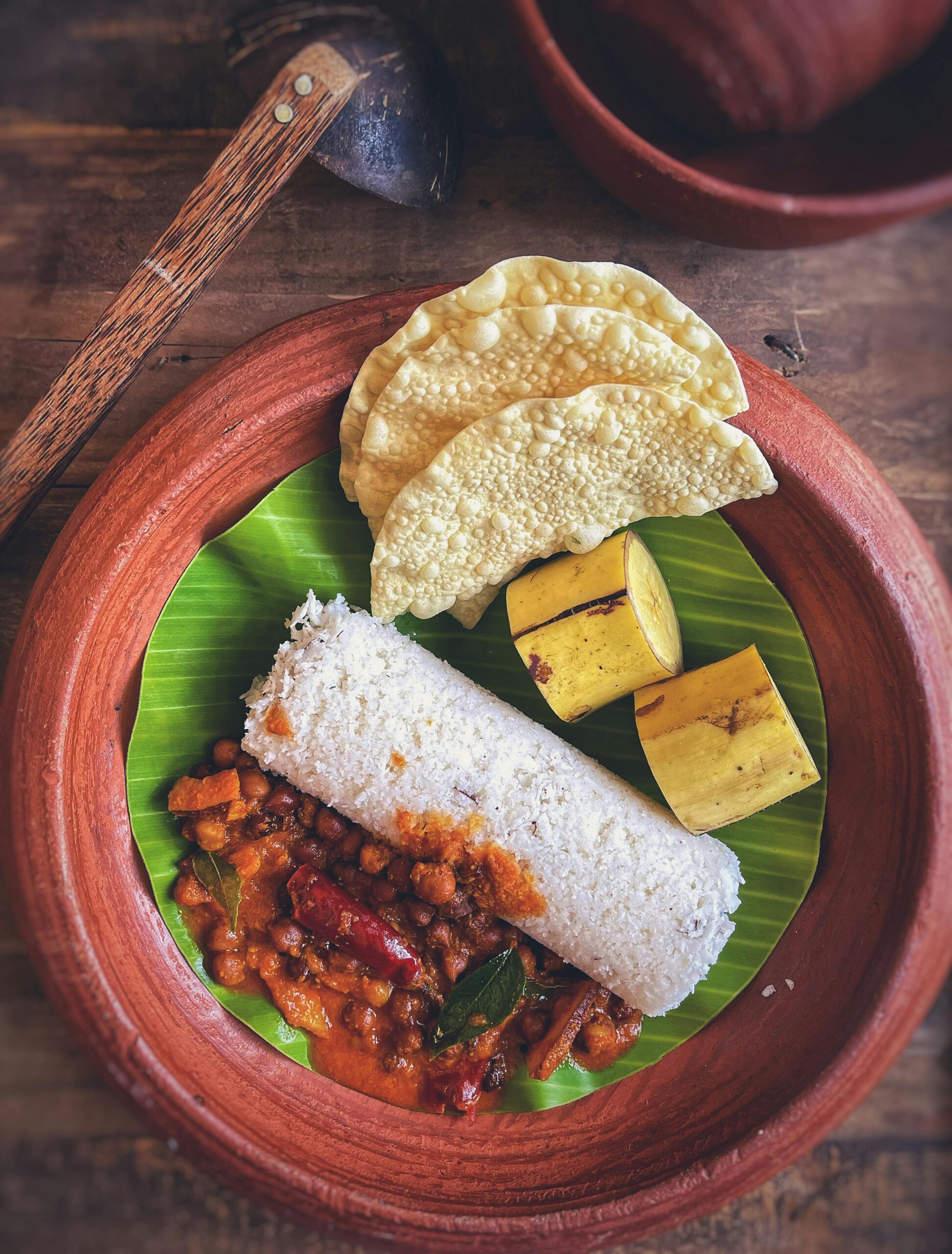 Puttu&Kadala curry